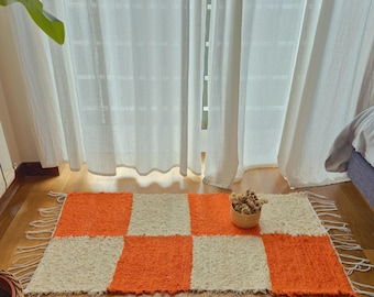 Small Cream and Orange Rug 50x100cm / Checkered Rug / Recycled Cotton Rug / Bedside Rug / Bathroom Rug / Bath Mat / Modern Rug / Warm Decor