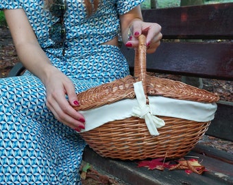 Picnic Basket / Basket with Lid / Wicker Basket / Market Basket / Flower Basket / Garden Basket / Easter Basket / Gift Basket / Woven Basket