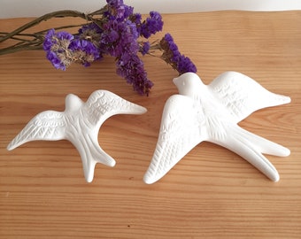 Ceramic Bird To Paint With Relief / Bird Figurine / Bird Art / Ceramic Bisque Ready To Paint / Ceramic Swallows / Birds / Ceramic Wall Decor