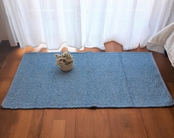 Tappeto piccolo azzurro / Tappeto per cameretta bambini / Tappeto scendiletto / Tappeto lavabile / Tappeto per cameretta / Tappeto per camera da letto / Tappeto per bagno / Tappetino / Tappeto di stracci / Tappeto da bagno
