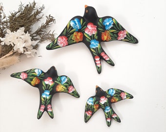 Ceramic Black Birds With Flowers / Traditional Ceramic / Ceramic Swallows / Ceramic Wall Decor / Ceramic Bird / Bird Art / Ceramic Wall Art