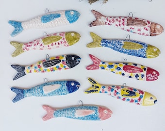 Handgjorda keramiska sardiner / Sardinkeramik / Keramiska sardiner / Traditionella sardiner / Hängande sardiner i keramik / Sardinkonst / Keramisk konst