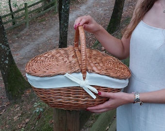 Wicker Picnic Basket / Picnic Basket with Lid / Boho Basket / Picnic Storage Basket / Fruit Basket / Woven Basket / Vintage Basket