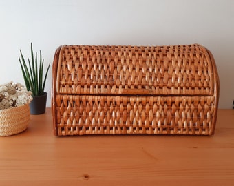 Wicker Bread Box / Storage Box / Farmhouse Basket / Kitchen Decor / Handmade Basket / Vintage Basket / Basket Gift / Rustic Home Decor