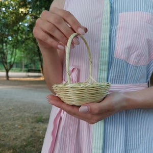 Cesto di canna mini / Cesto di fiori da sposa / Anello di fidanzamento / Cesto di vimini / Cestini fatti a mano / Cesto in miniatura / Cesto vintage