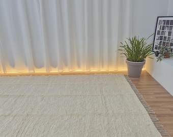 Extra Large Cream Rug With Tassels 200x300cm / Recycled Cotton Rug / Soft Rug / Handwoven Area Rug / Rugs for Living Room / Robust Rug