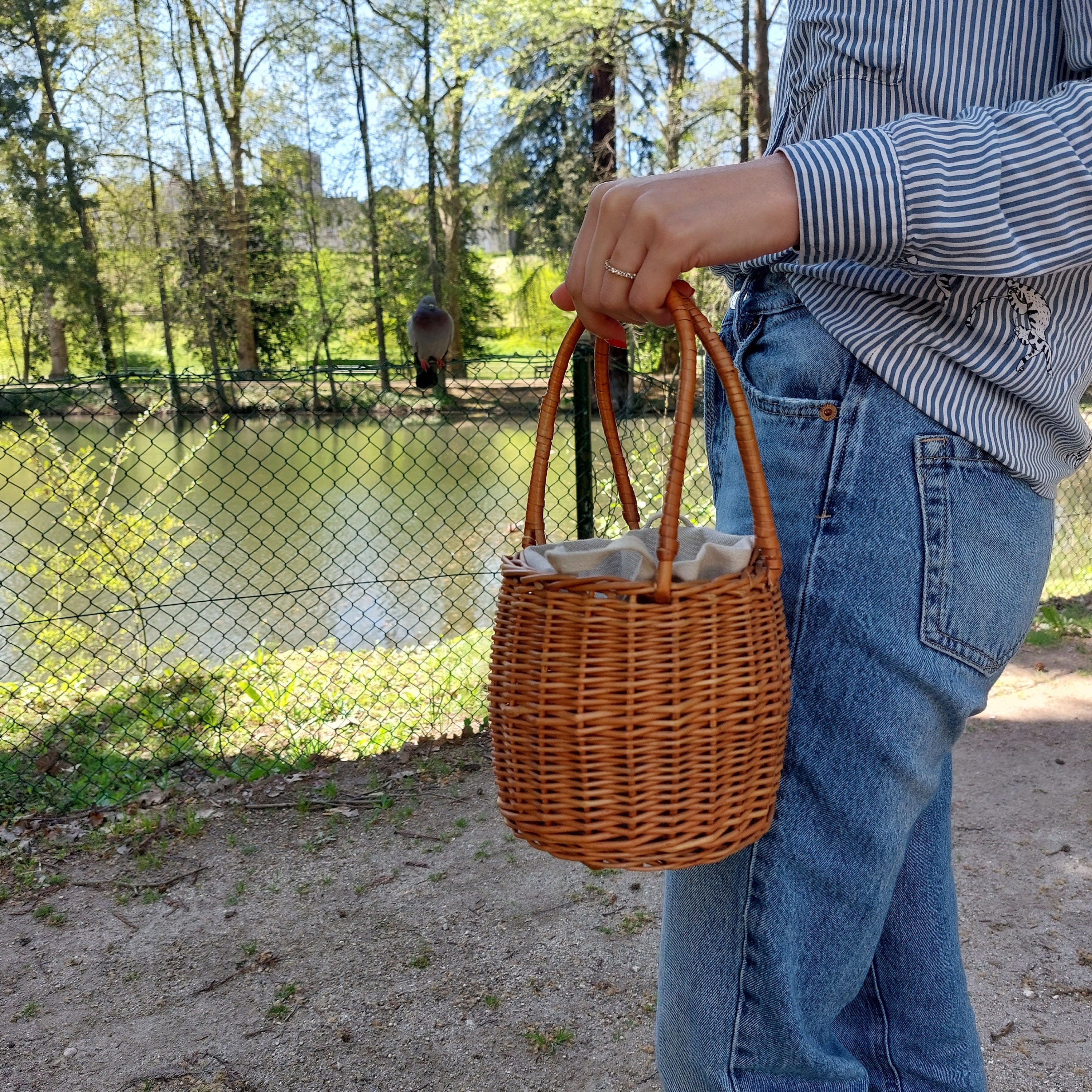 BORSA A SECCHIELLO IN PAGLIA FIORENTINA CON PIUME NERE - Mirror Clothing