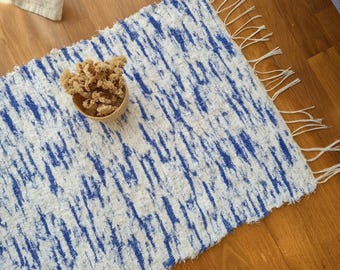 Small White Blue Rug 50x100cm / Soft Rug / Recycled Cotton Rug / Bath Mat / Cozy Rug / Kitchen Rug / Machine Washable Rug / Small Rug