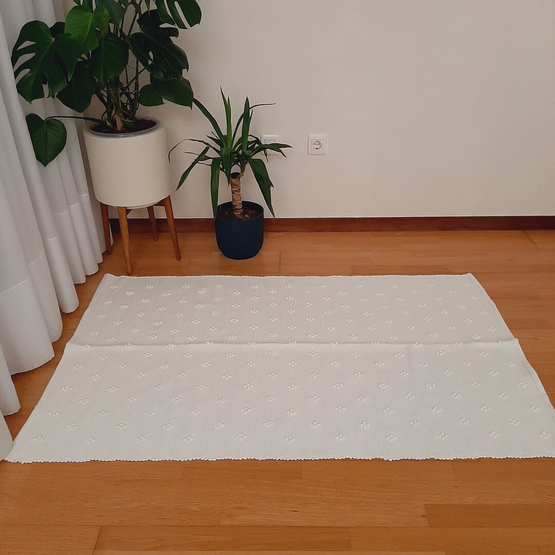 Large White Rug 100x150cm / Area Rug / Bedside Rug / Rag Rug / Knotted ...