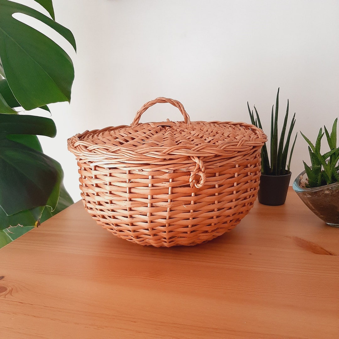 Round Wicker Bread Box / Wicker Basket With Lid / Storage Basket