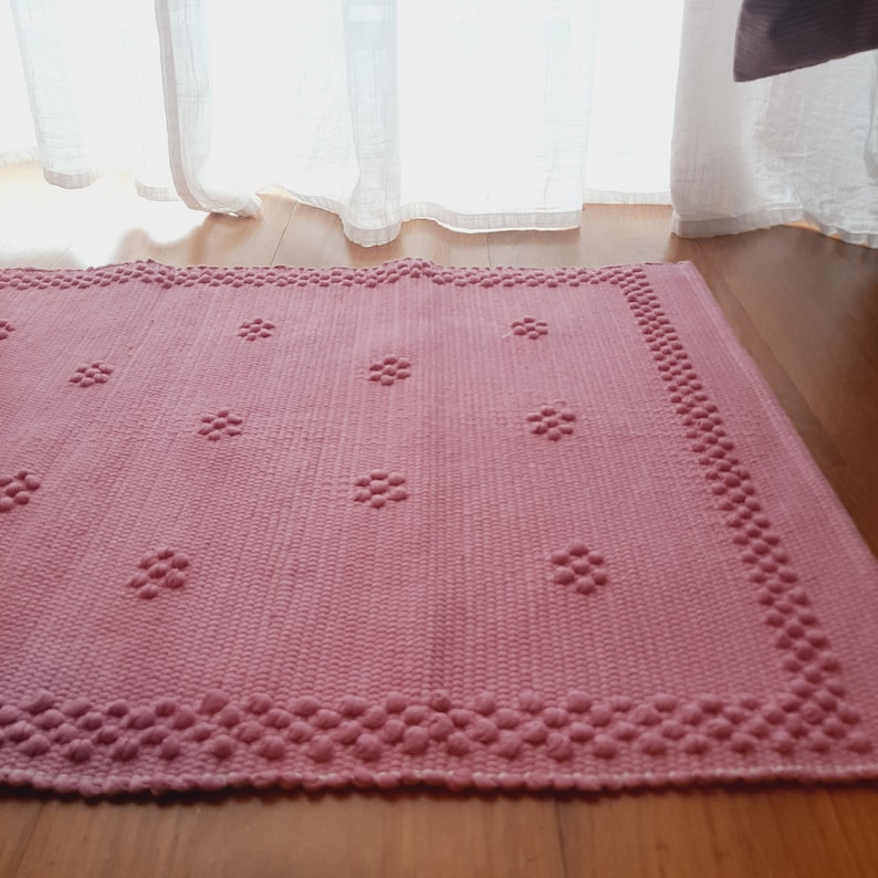 Piccolo tappeto rosa / Tappetino da bagno / Tappeto scendiletto / Tappeto in cotone riciclato / Tappeto per cameretta / Tappeto geometrico / Tappeto da cucina / Tappeto di stracci / Tappeto tessuto a mano immagine 6