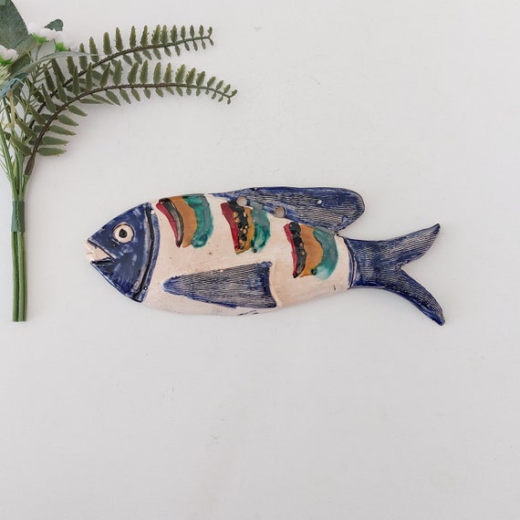 陶器 壁掛け 魚 釉薬 二匹 大きな陶器の魚 / 吊り下げ用の陶器の魚 / 伝統的な陶器 / 陶器の吊り
