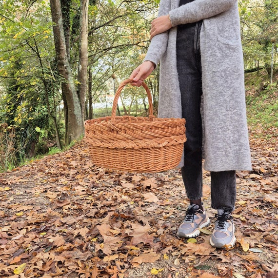 Large Wicker Basket / Harvest Basket / Farm Basket / Vintage Basket / Market Basket / Picnic Basket / Shopping Basket / Gift For Mom