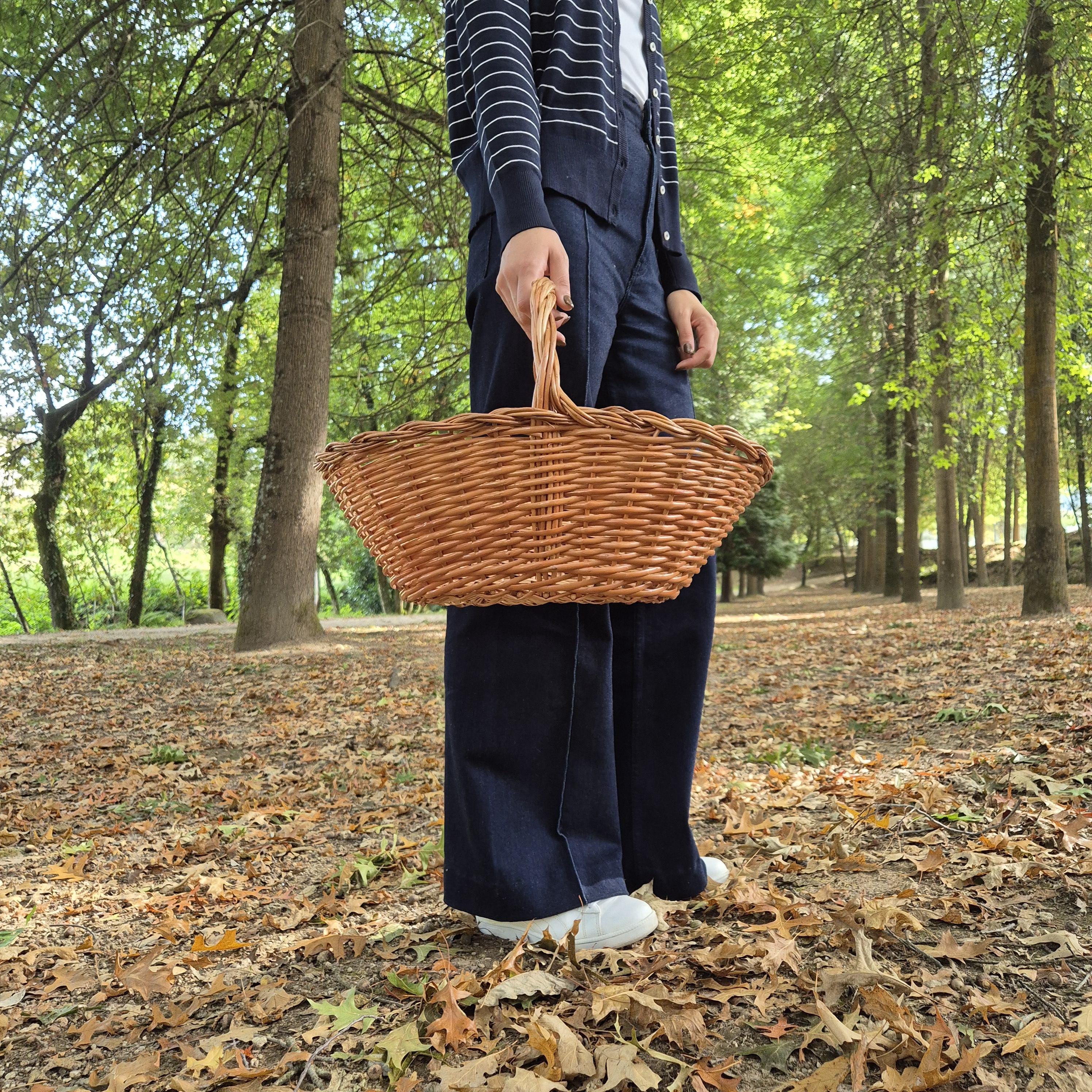 ハンドル付きオーバルウィッカーバスケット / ウィッカーバスケット