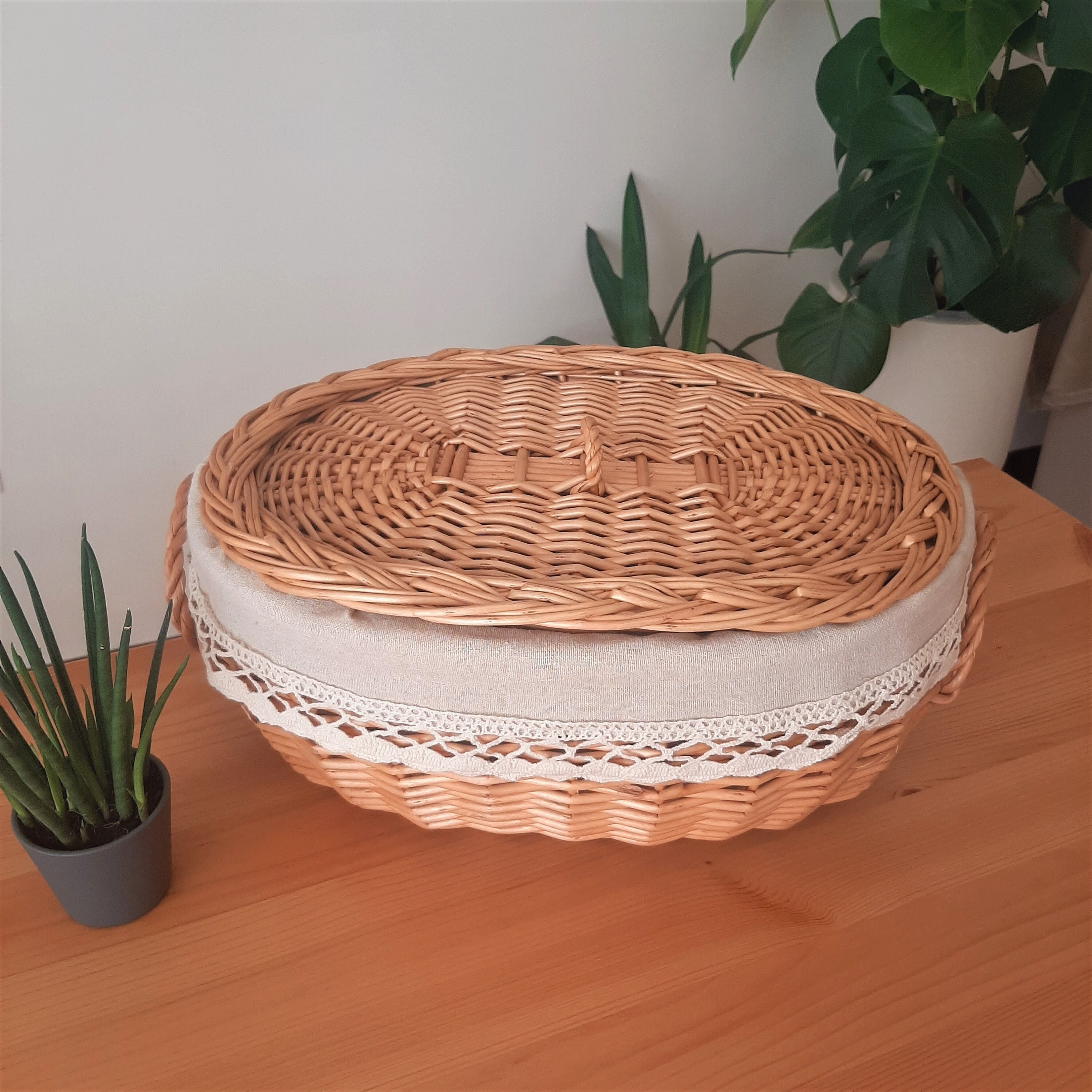 Handmade Bread Warmer & Wicker Basket - Lovebirds Oval Serving Accessories  by undefined