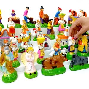 Julens julkrubba med mer än 50 figurer / Handgjord keramik / Keramisk julkrubba / Julens julkrubba / Portugisisk jul