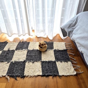 Small Cream and Grey Rug / Checkered Rug / Cotton Rug / Bedside Rug / Bathroom Rug / Cute Rug / Bath Mat / Modern Rug / Geometric Rug