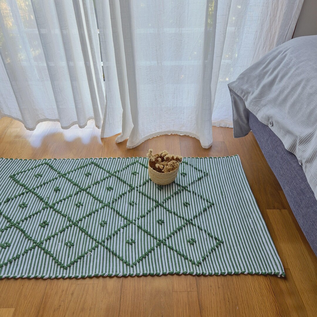 Small Green and White Rug / Handwoven Rug / Unique Rug / Bed Rug / Bath ...