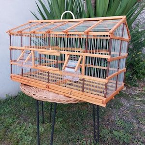 Made By Cage Mate Deluxe Living Space Bird Cage preview