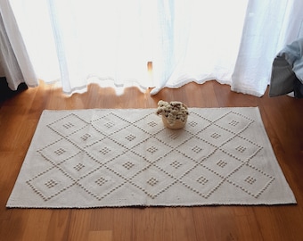 Small Beige Rug / Handwoven Rug / Shower Mat / Bath Rug / Bedside Rug / Recycled Cotton Rug / Rugs for Bedroom / Organic Rug / Geometric Rug