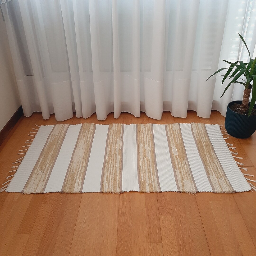 Cream And White Rug Medium Cream and White Rug / Soft Rug / Bedside Rug / Bathroom Rug ...