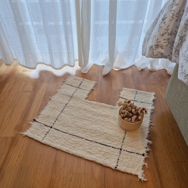Mini Cream Rug With Black Lines 50x50cm / Without Tassels / Woven Rug / Organic Cotton Rug / Bathroom Rug / Bath Mat / Toilet Rug / WC Rug