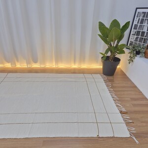 Großer Creme Teppich mit Senfgelben Linien 140 x 200 cm / Vintage Teppich / Wohnzimmer Teppich / Akzent Teppich / Boho Teppich