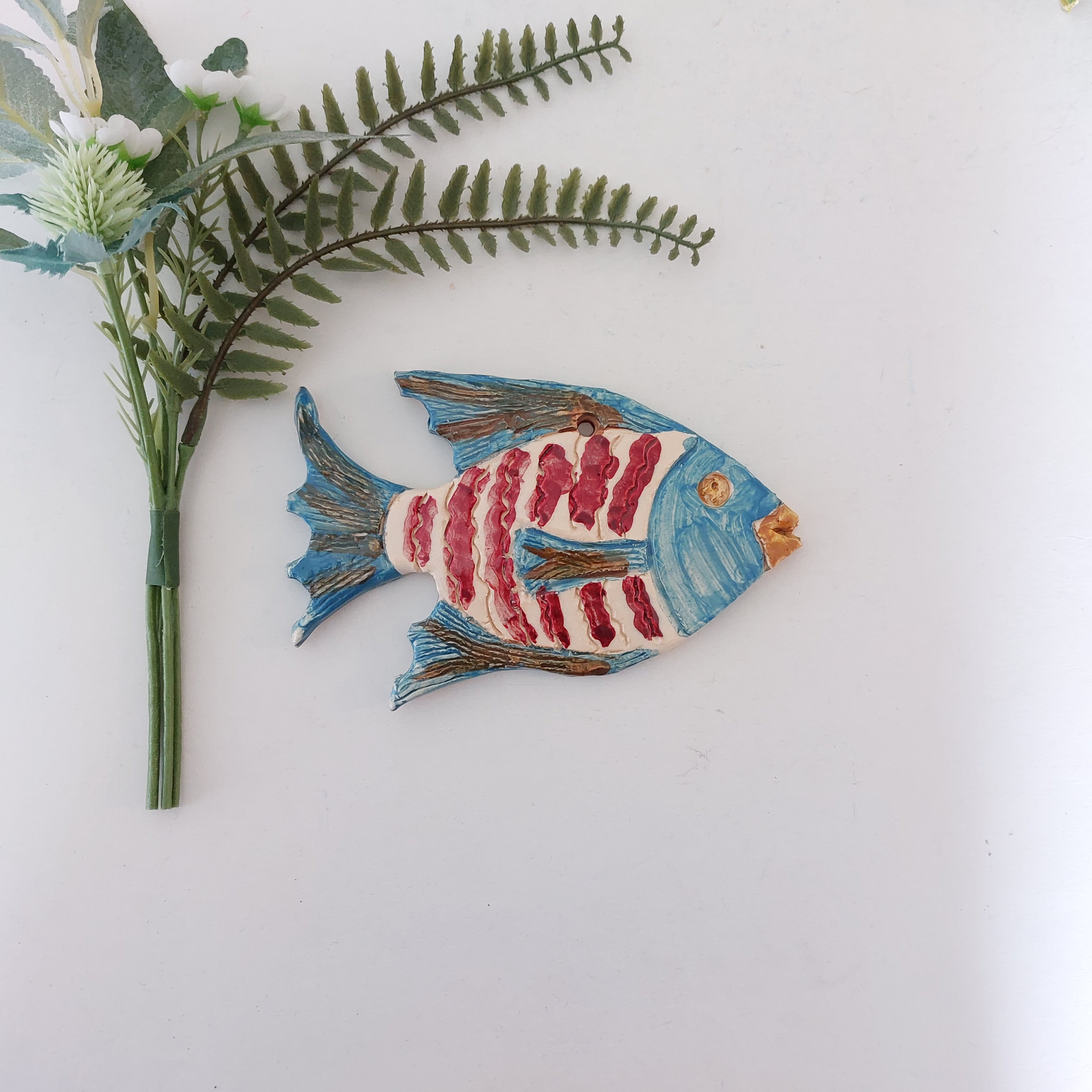 かわいい陶器の魚 / 陶器の魚 / ハンドメイドアート / 魚のギフト