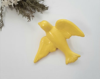 Hirondelle jaune peinte à la main / Hirondelle portugaise / Hirondelle en céramique traditionnelle / Céramique faite à la main / Oiseau en céramique / Art d’oiseau / Figurine d’oiseau