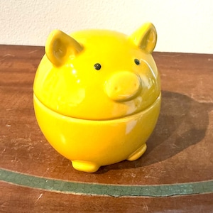 Vintage Grasslands Road Yellow Pig Jam Jar with Red Tail Spoon • Ceramic Piggy Honey Pot Sugar Bowl • Whimsical Farmhouse Kitchen Decor