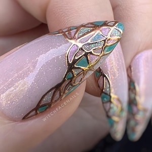 Press on nails, stained glass, Fairycore nails, Fairy wings, wedding nails, faerie wings, whimsical accessories, elven, Cloisonné, Fae Core