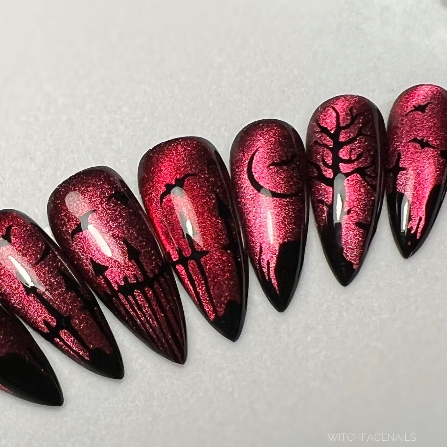 Mexican Halloween デザインネイルチップ Red Cat Eye Press on Nails, Black graveyard, Halloween, Spooky