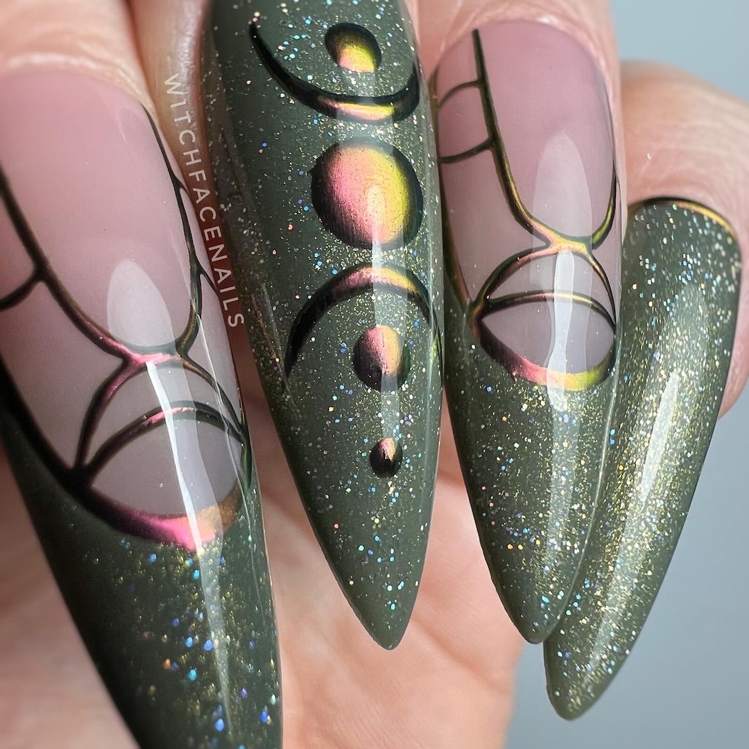Green Press on Nails, Moon Phase Goddess Colourshift Chrome, Holo