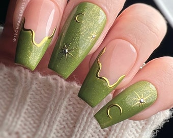 Press on nails, green glitter press ons, chrome nails, stars and moons, silver n gold chrome, French press ons, witchy press ons, fairycore