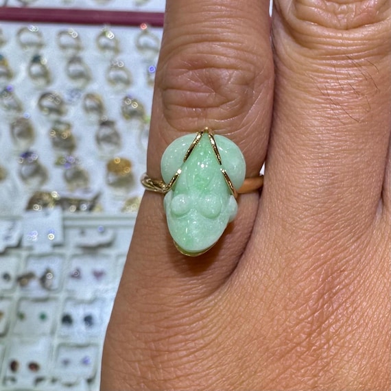 18k Solid Yellow Gold Jade Frog Ring, Natural Jad… - image 2