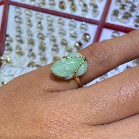 18k Solid Yellow Gold Jade Frog Ring, Natural Jad… - image 4