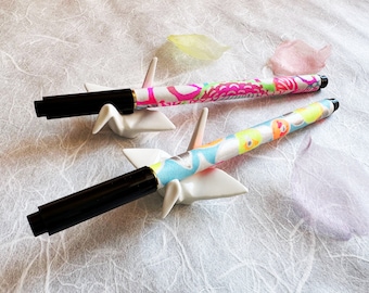 Pluma estilográfica japonesa Fude con pincel envuelta en papel washi japonés