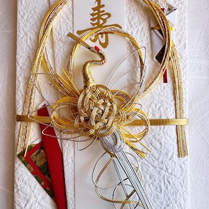 Busta decorativa per matrimonio con carta washi bianca con gru dorata - Grande