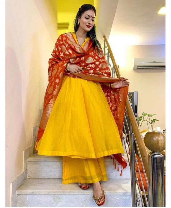 Anarkali Gown With Banarsi Dupatta – Kurti Palette