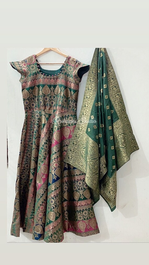 Gnanvalli Banarasi Dress