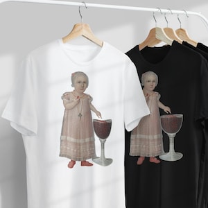 T-shirt dart, T-shirt unisexe, Emma Van Name, Joshua Johnson, Tee-shirt esthétique, Berry lover image 1