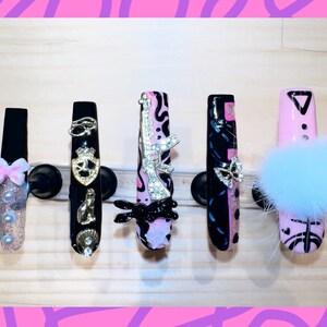 ACRYLIC NAILS PRESSON Nail Art