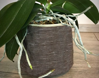 Storage basket with stripes, Storage bin, Fabric Organizer, Round bottomed, 100% linen, No-interfacing, Handmade, Washable, Eco friendly