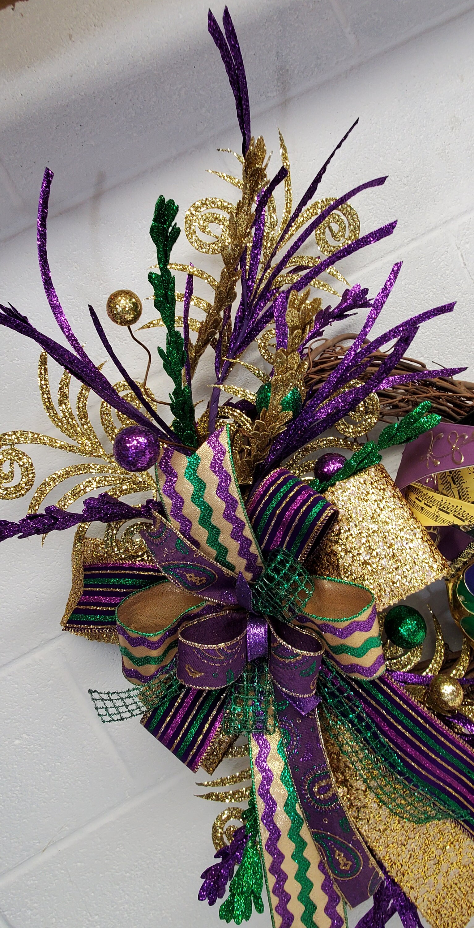 mardi gras grapevine wreath