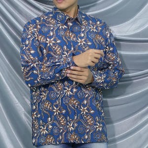 ¡NUEVO! Camisa Batik de manga larga para hombre