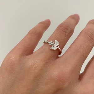 Leaf Wrap Ring, Silver Leaf Ring, Branch Ring, Adjustable Ring, Open Ring, Silver Leaf Open Ring, Leaf Band Ring, Open Silver Leaf Ring