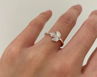 Silver Leaf Ring, Adjustable Open Band Ring, Nature Inspired Leaf Ring, Dainty Branch Ring, Boho Jewelry, Gift for Her