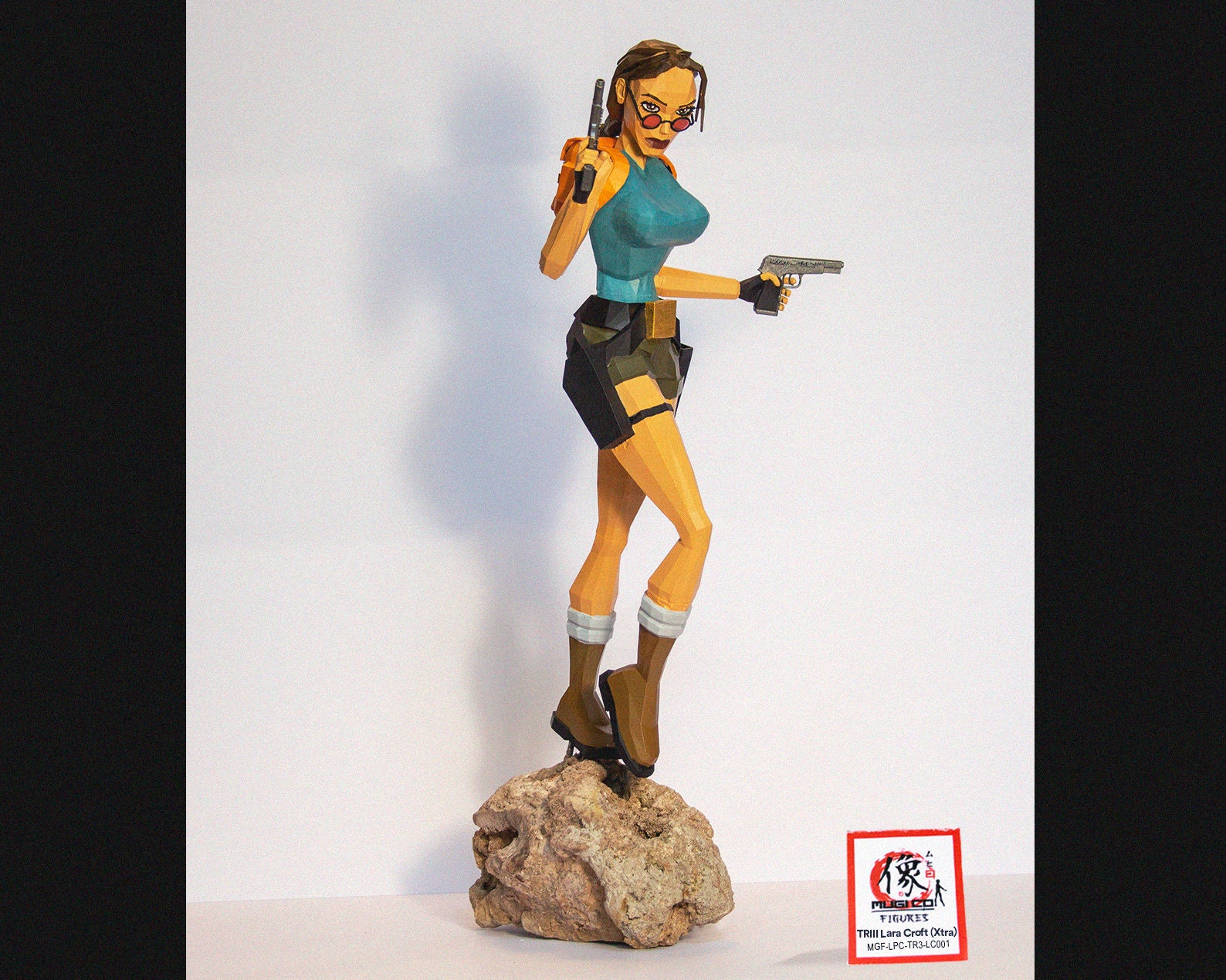 1/6 トゥームレイダー ララ・クロフト フィギュア Amazon | 1/6 ララ・クロフト アクションフィギュア シームレス素体