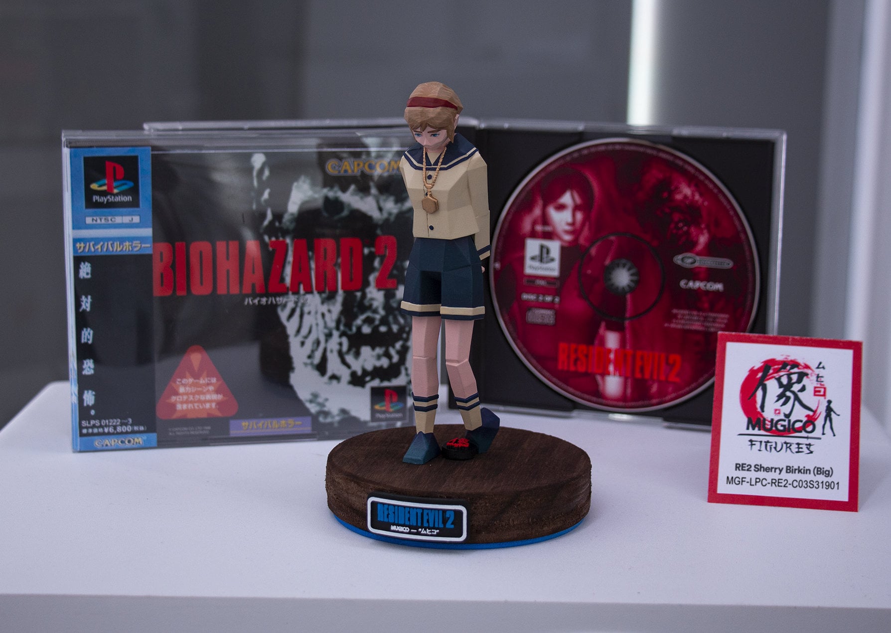 RE2 03 Sherry A Figure big Size RESIDENT EVIL 2 / バイオハザード2