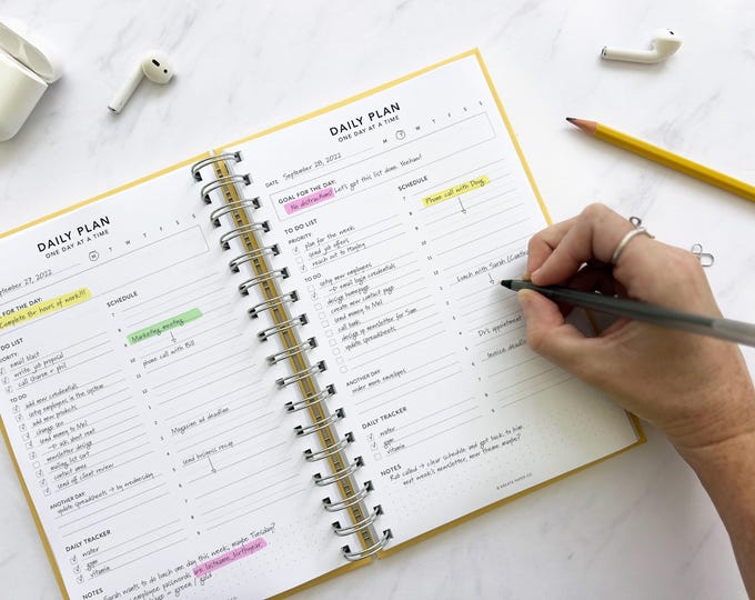 Daily Planner Notebook, Daily To Do List, Undated Daily Planner, Desk Pad, Minimalist To Do List, Weekly Planner, Task List, 6-Month Planner